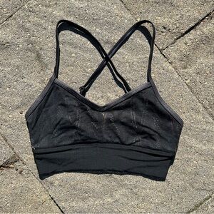 ALO Yoga Aria Bra in black/buff